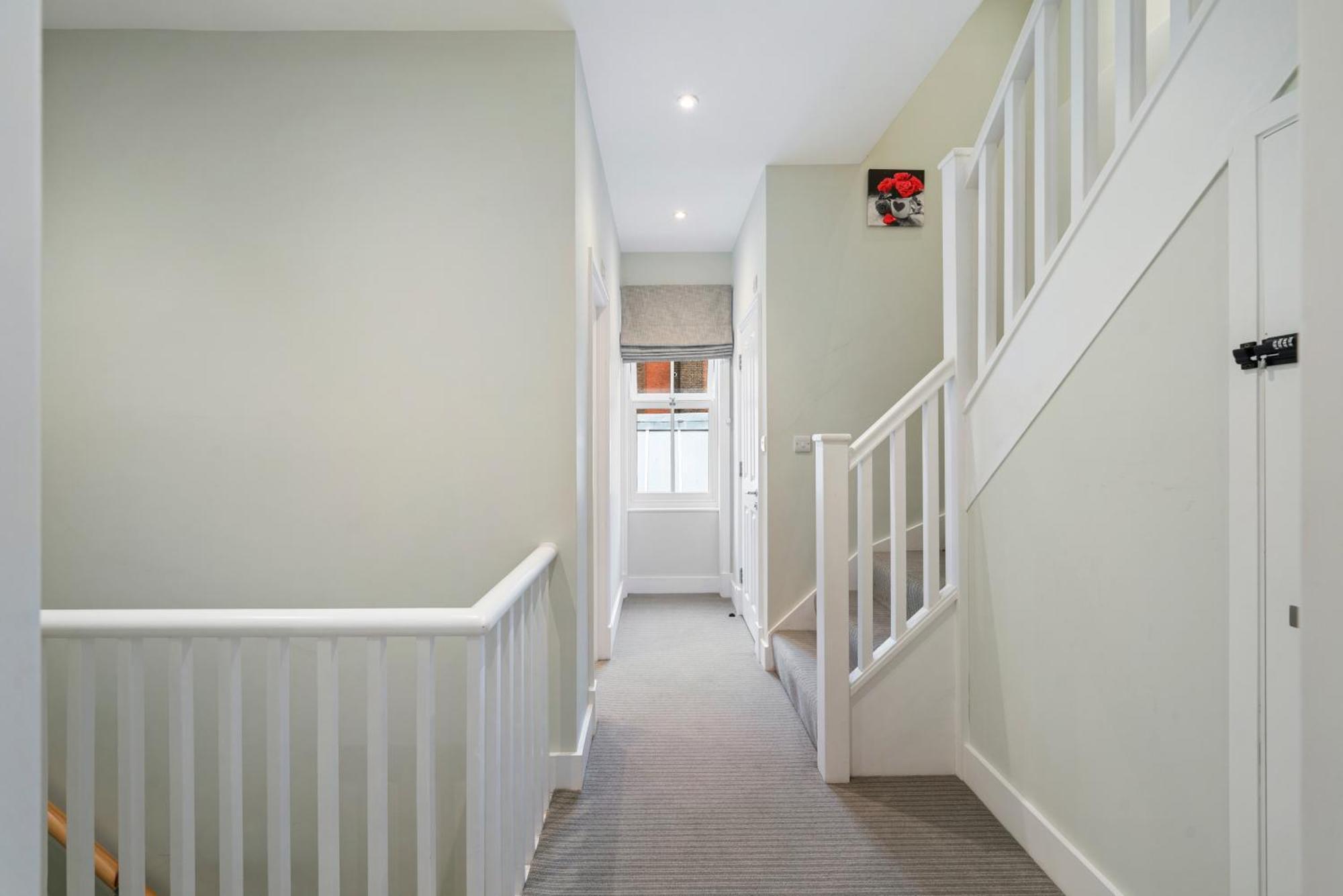 Chic 2 Bed Maisonette In Mayfair 32A Лондон Екстериор снимка